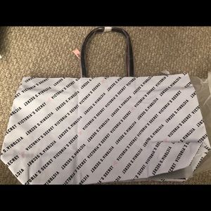 New Victoria Secret tote White